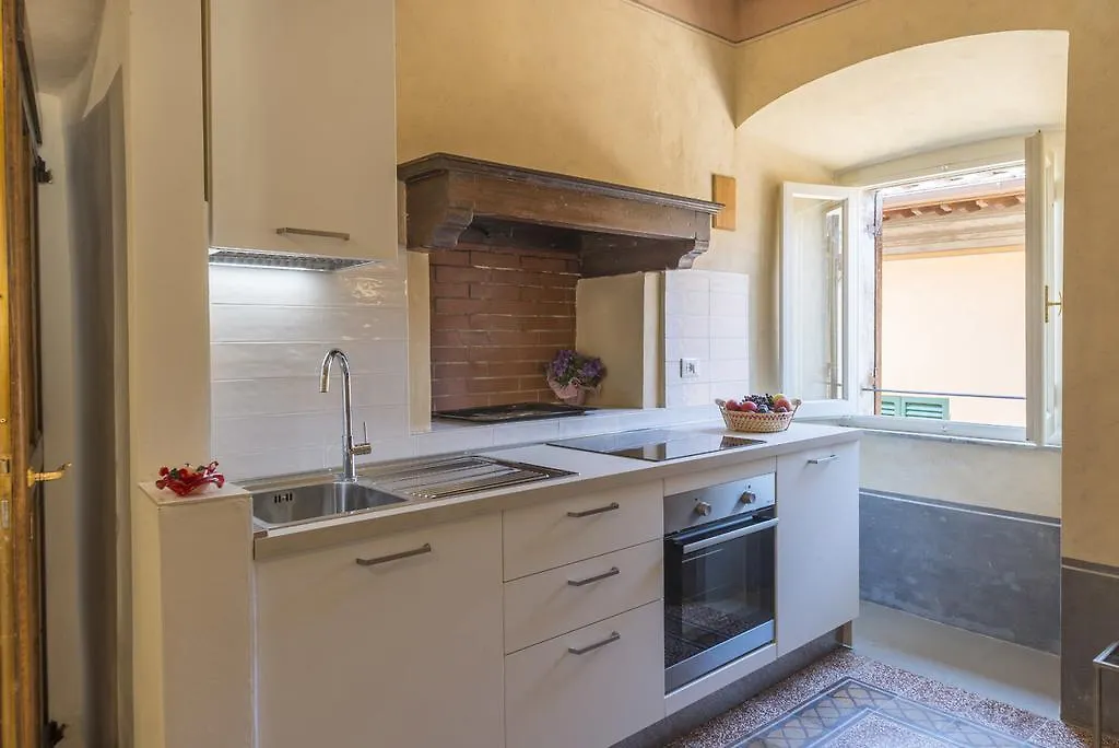 I Bei Ricordi - Historic Centre Apartment 6 Arezzo Italy